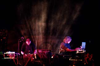 Vidna Obmana & Steve Roach